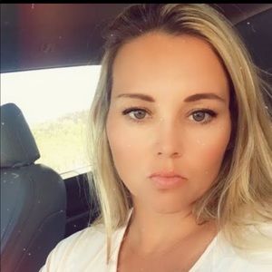 Meet your Posher, Molly